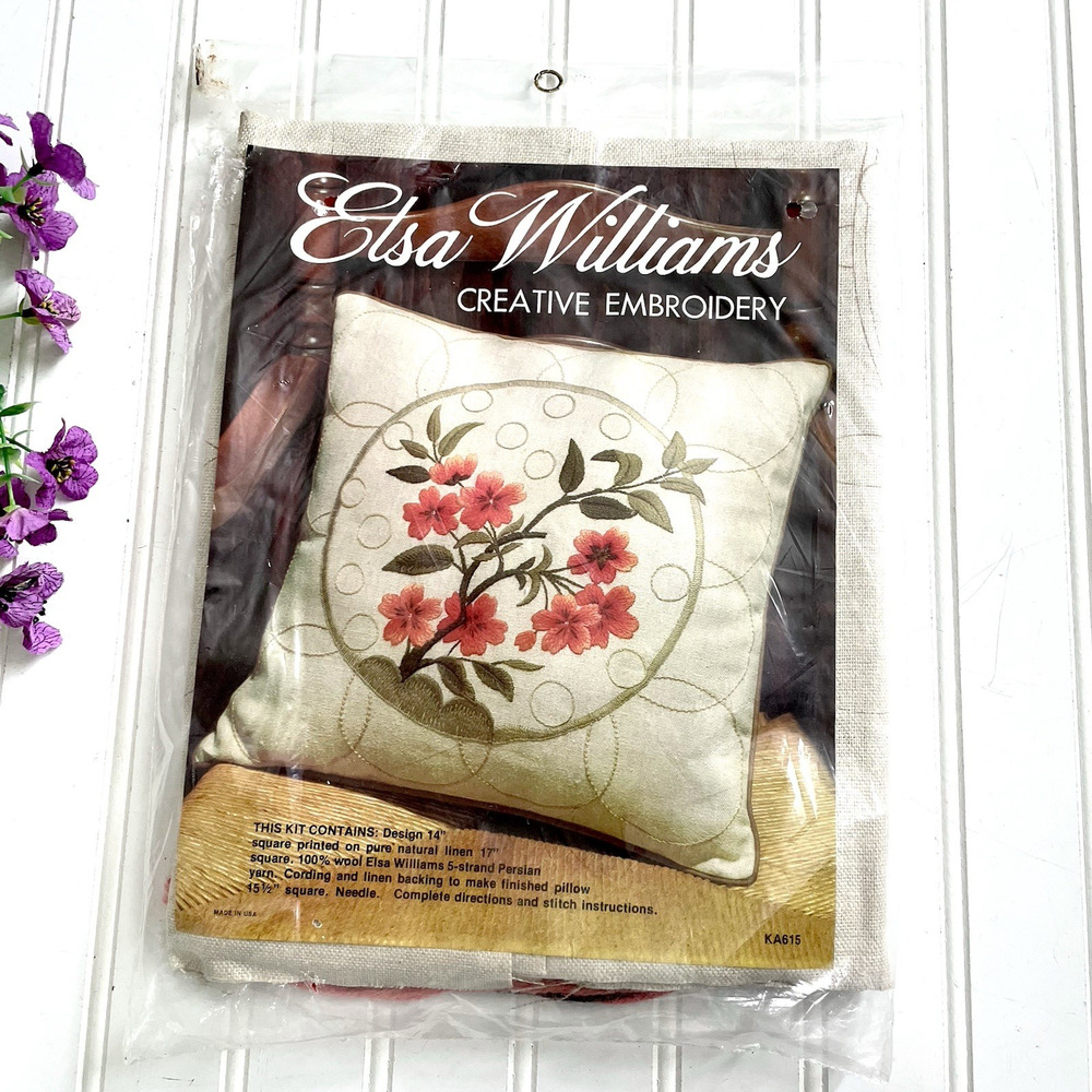 Vintage Elsa Williams Creative Embroidery Crewel Floral Pillow Kit KA615 NOS